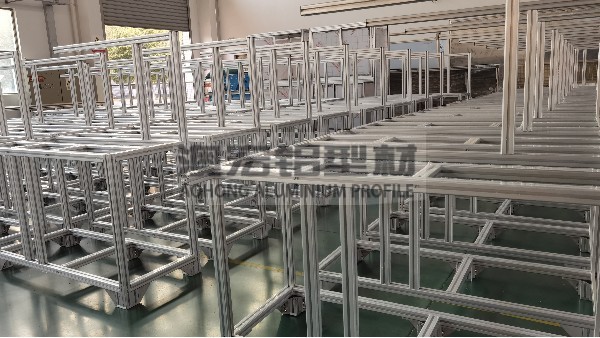 發(fā)動機(jī)機(jī)架鋁型材設(shè)計