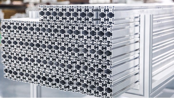 工業(yè)鋁型材：推動工業(yè)設備創(chuàng)新升級的關鍵