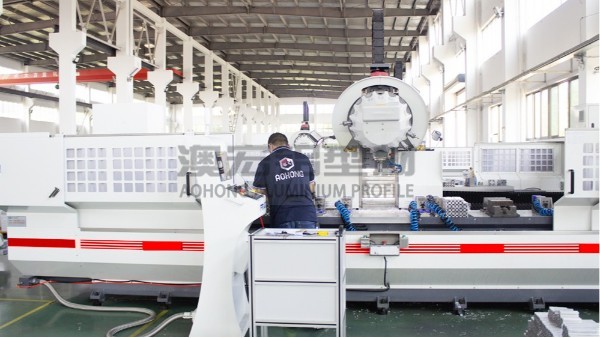 紅外線測(cè)溫儀框架專用鋁型材，戰(zhàn)“疫”復(fù)工在即，澳宏鋁業(yè)為您保駕！