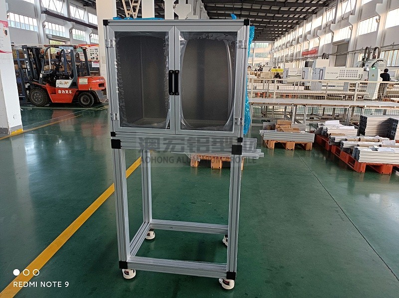 鋁型材機(jī)架門窗組裝